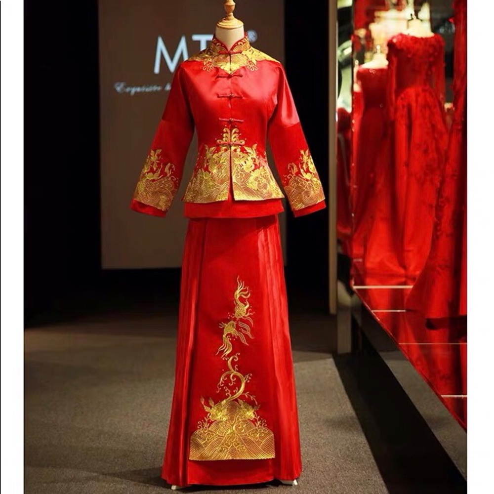 Women Traditional Chinese Wedding Dress